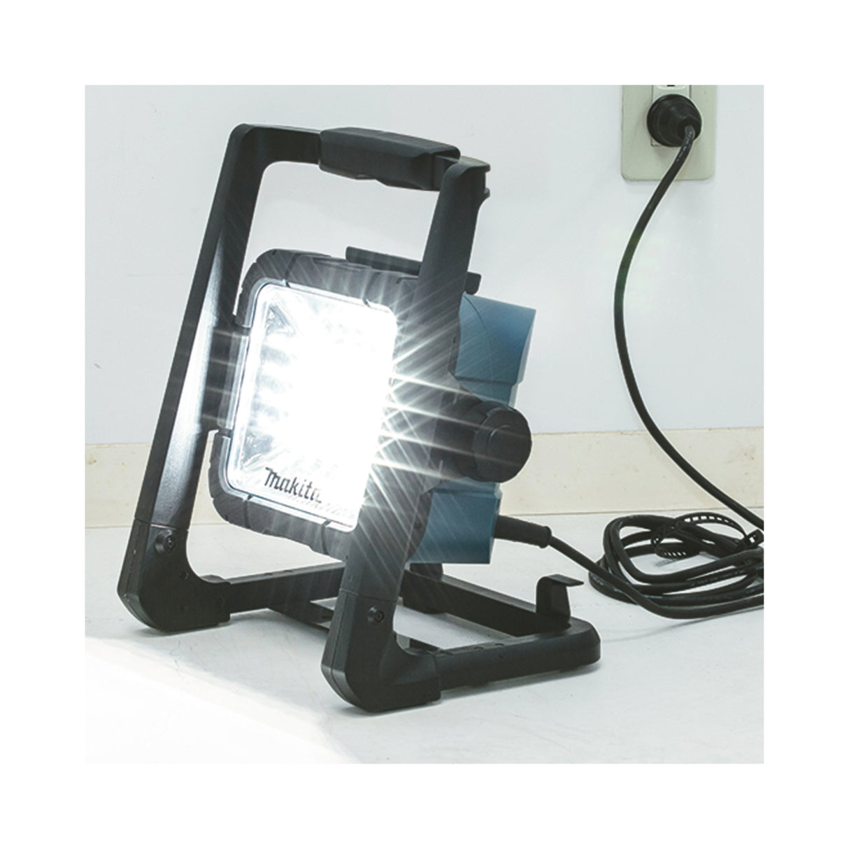 Arbeidslampe LXT ® DML805 (Uten batteri)