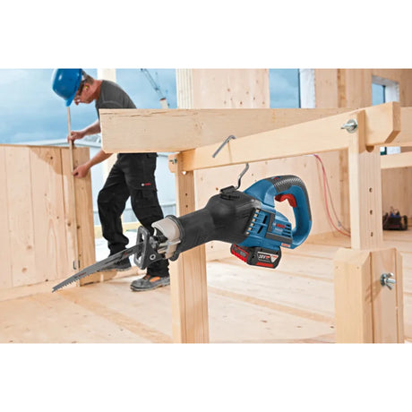 GSA 18V-32 Professional Batteridrevet bajonettsag (0.601.6A8.108) Batteri og lader medfølger ikke