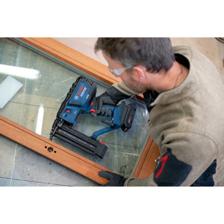 Spikerpistol GNH 18V-50 M L-BOXX 238 (0.601.482.401) Uten batteri