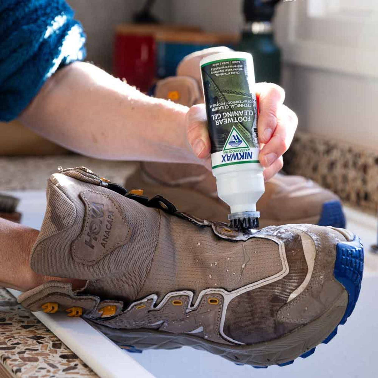 FOOTWEAR CLEANING GEL 125 ml